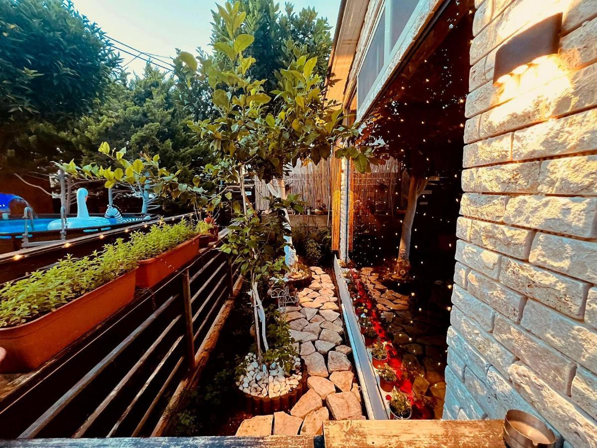 Paradise Rabab Apartment & Guesthouse Хайфа Екстериор снимка